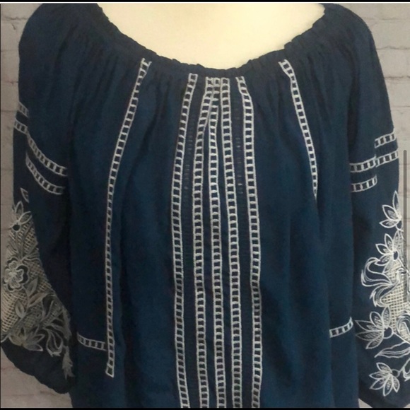Bohemian boho Listicle shirt. Listicle embroidered boho blouse. Small - Picture 1 of 5